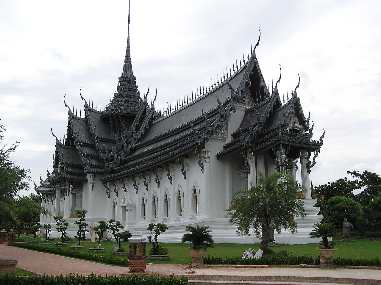 Sanphet Prasat Palace replica, Ancient Siam Museum Park
